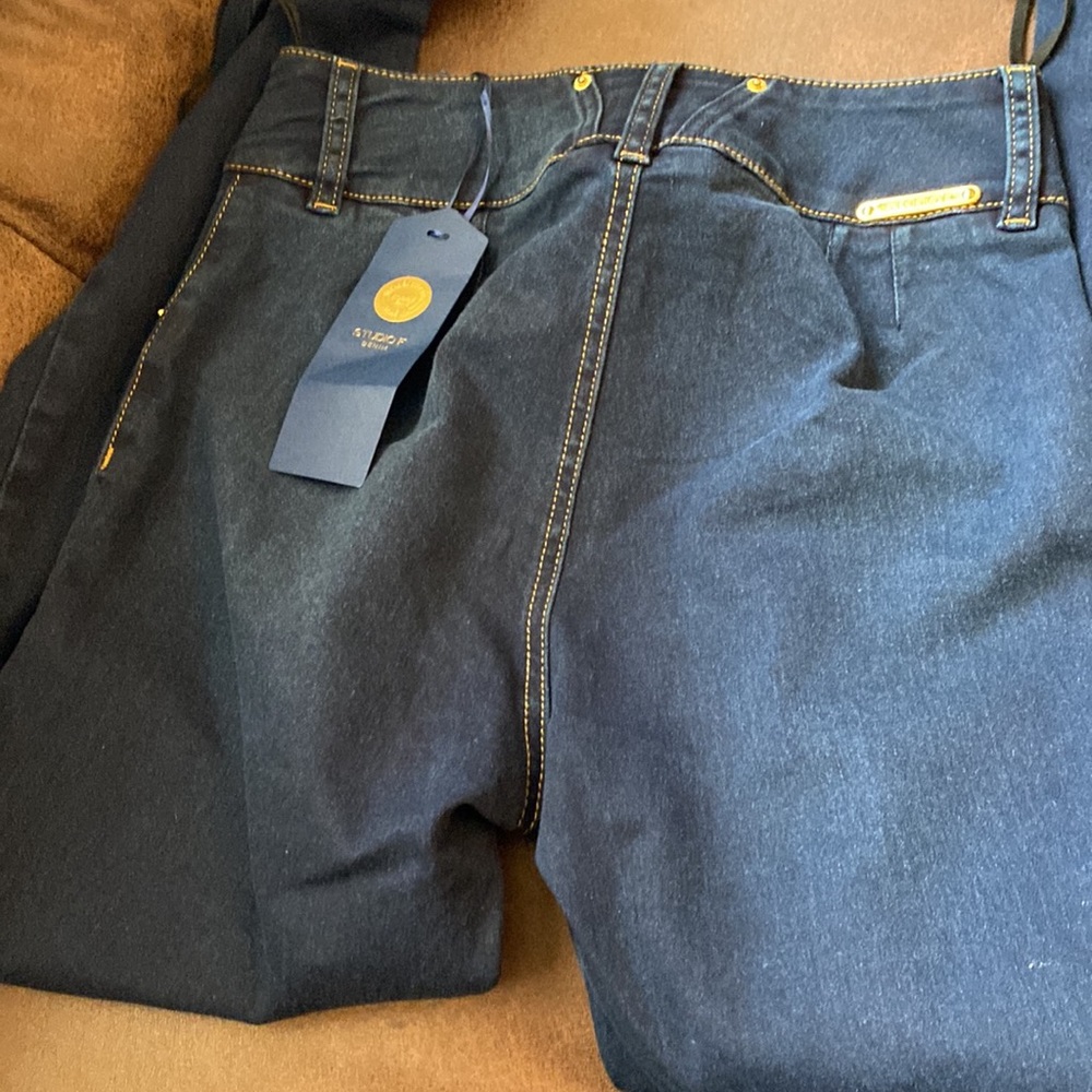 Colombian Jean - Picture 2 of 4